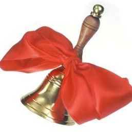 Какие подарки покупают родители на последний звонок и выпускной